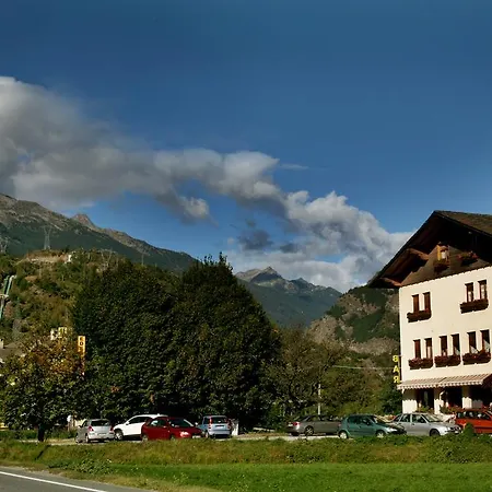 Edelweiss Hotel 2*