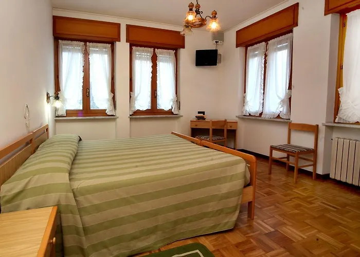 Edelweiss Hotel Villeneuve